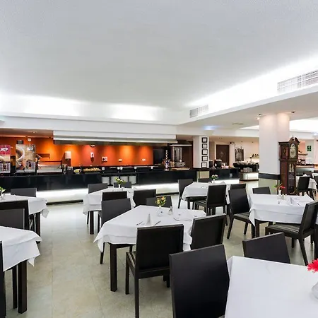 Sirenis Club Siesta 圣埃乌拉利亚